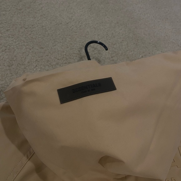Sand FOG Essentials Jacket 8-14 - Picture 4 of 10